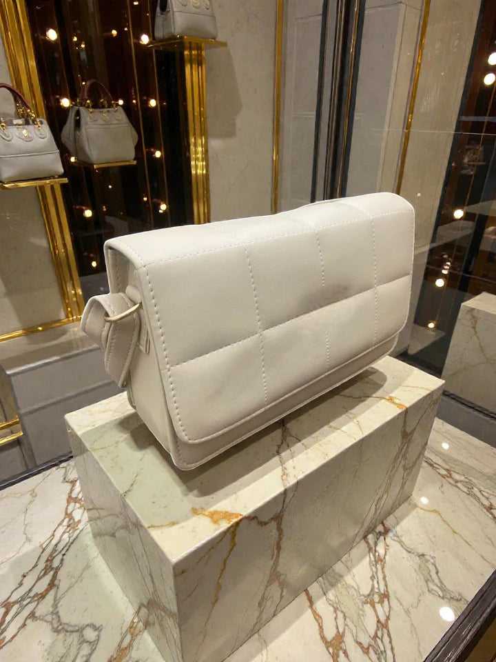 VIB - 003  ( Stylish Beige Handbag )