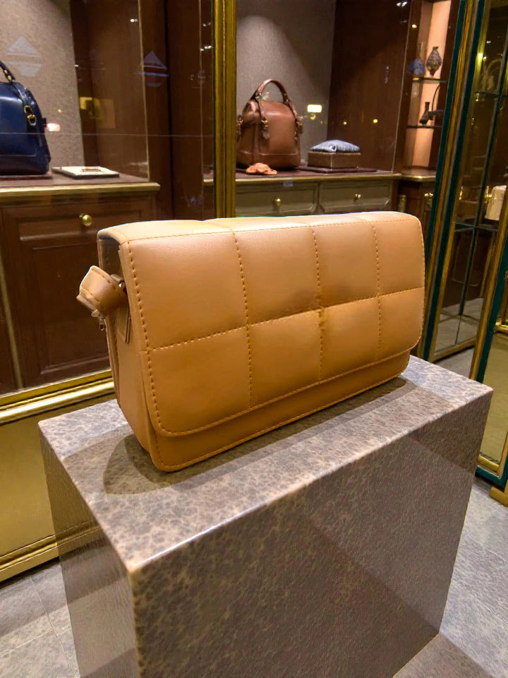 VIB - 003  ( Stylish Brown Handbag )